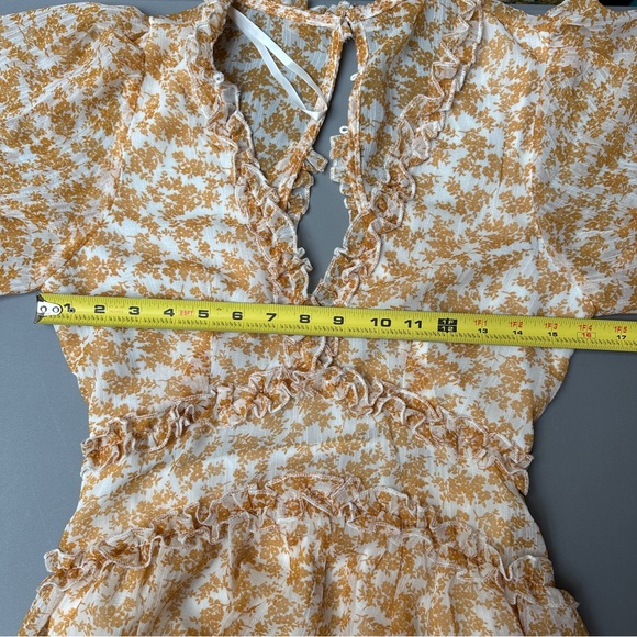 Saints + Secrets Mustard Floral Chiffon Ruffle Dress Size Small NWT - Picture 12 of 15